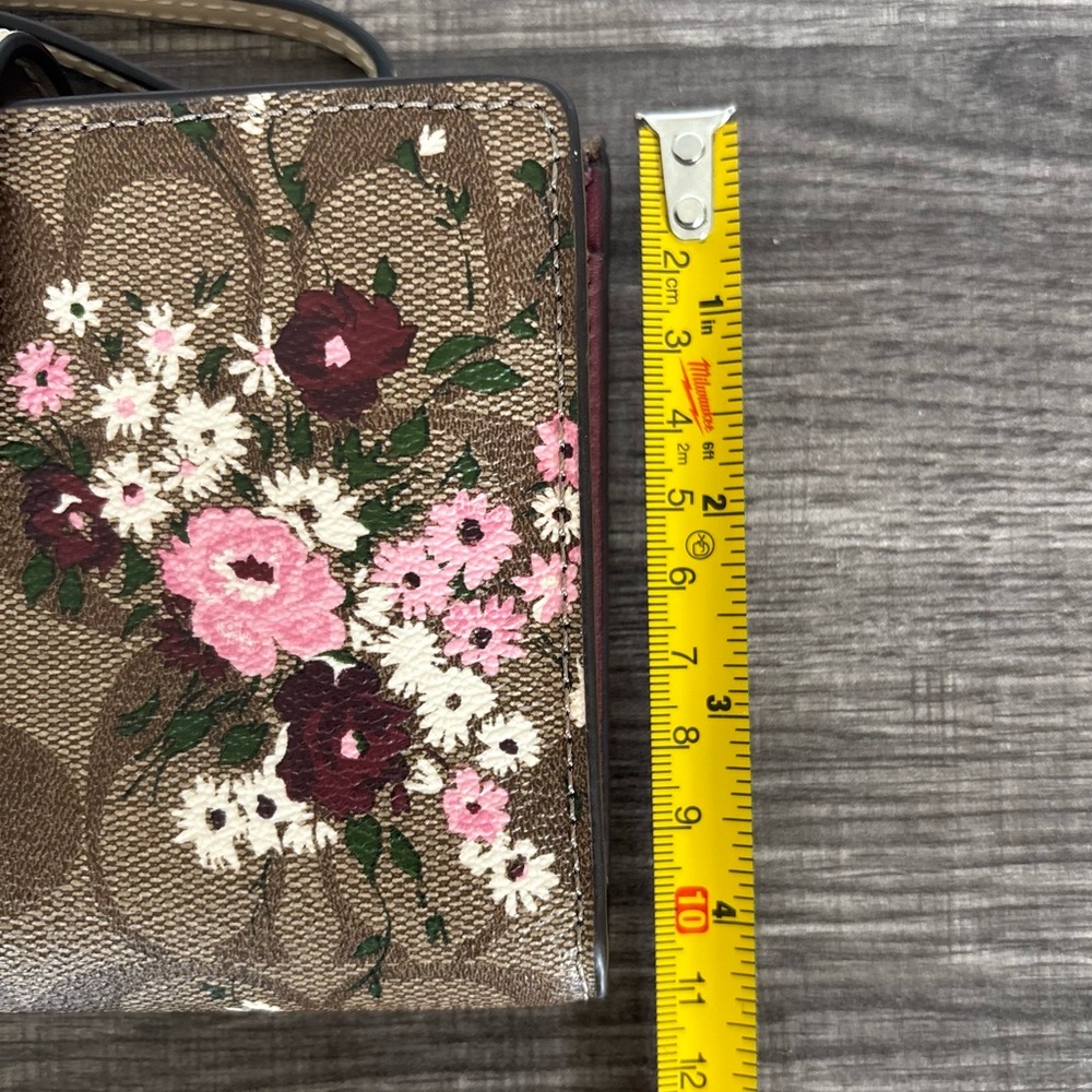 Coach Tech Phone Wallet in Signature Canvas with Evergreen Floral Print - Picture 11 of 11